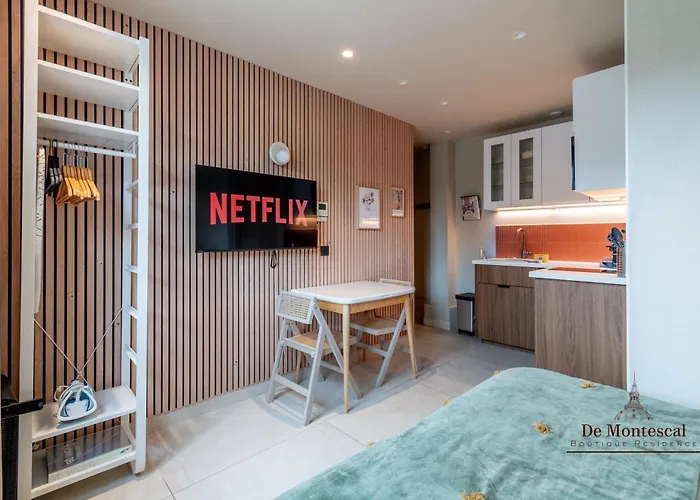 Montparnasse With Ac 11 To 14m2 In A Prime Location